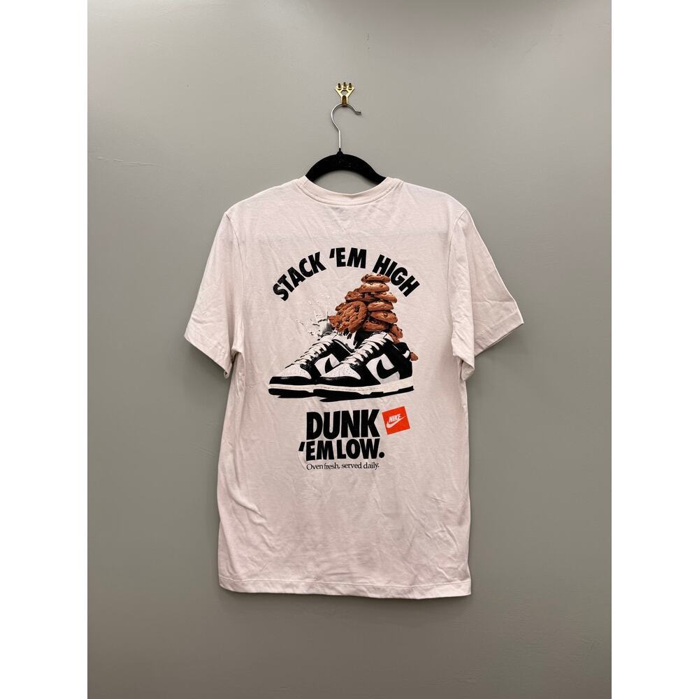 Nike Dunk Fun Stack ’Em High Graphic Tee NWT Size Small - Picture 2 of 5